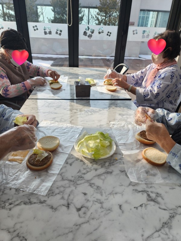 776da6c7bfb905ab567d950c582e106e_1738562788_4022.jpg